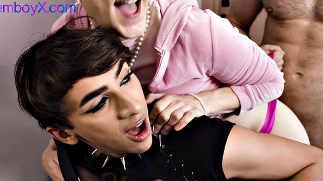 21yo femboys in gaydaddy 3some by top muscled hunk