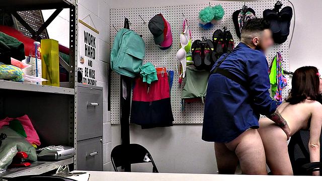 Case No. 7906227 - Internet Trend