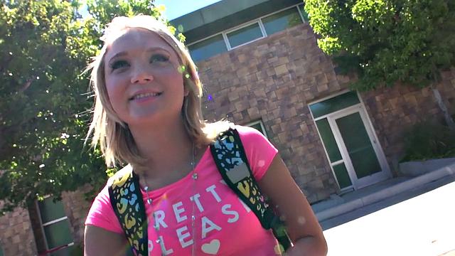 американская блондинка кайфует от анала после приятной поездки