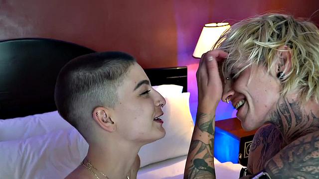 21yo TS pussyboy licked by lez babe in bedroom