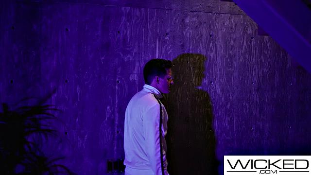 Wicked - Freya Parker Is Busy Riding Dick In Cyberspace