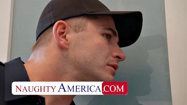 Jessie Lee bangs a stranger