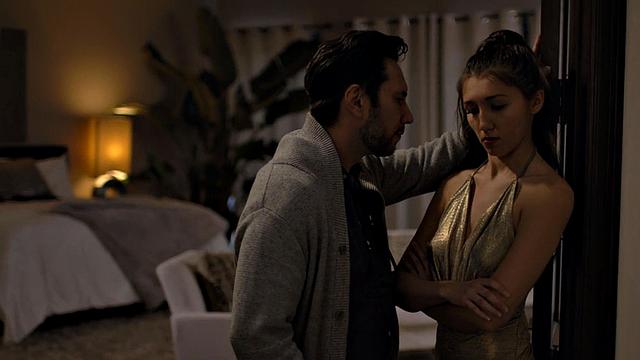 21yo babe smashed by big white dick in petite wet pussy