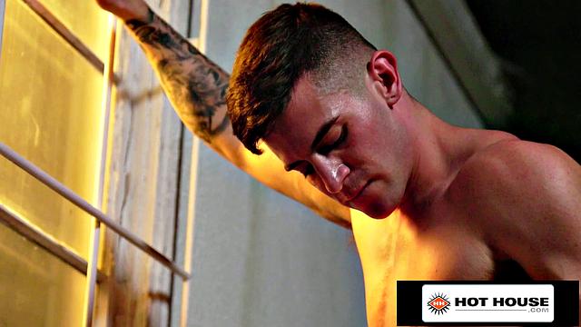 HotHouse - Juicy Jocks Get Their Monster Into Each Other