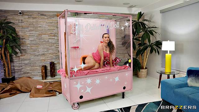 All Dolled Up: Try Me!