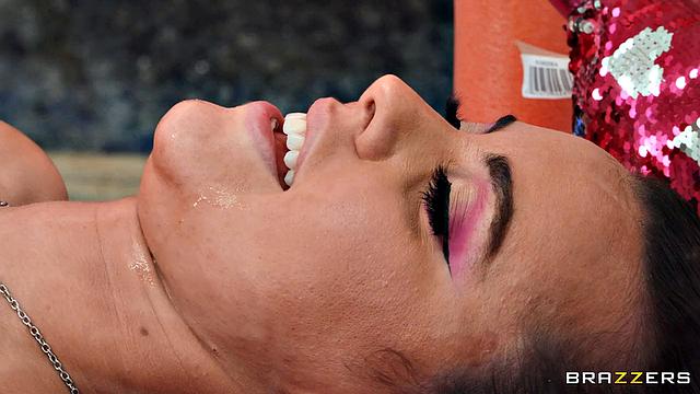 All Dolled Up: Try Me!