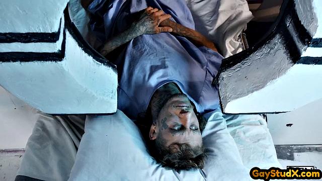 Tattooed muscle jock cockriding lover