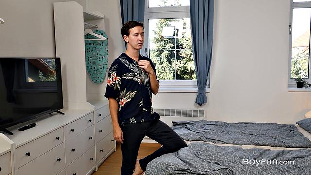Gregor Gilead goes for a wild ride with a handsome guy and cracks a few jokes while getting pounded