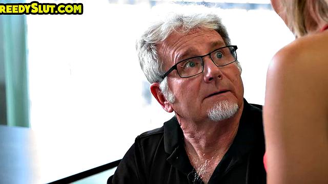 Greedy bigbooty nympho pleasing older fuckers cock