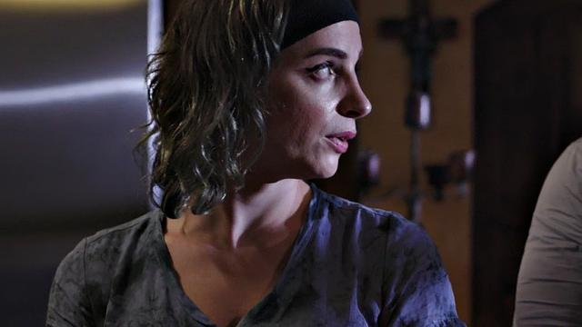 Trans blown and jerked before cockriding boyfriend