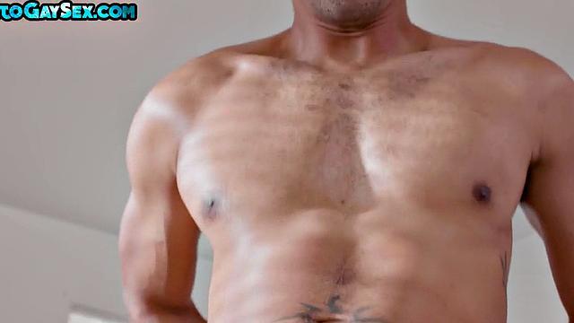 Cumming jock bareback fucked by doctor in clinic