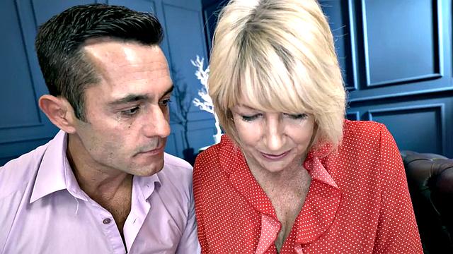 Bigboobed mature in lingerie enjoys BJ and pussyfuck