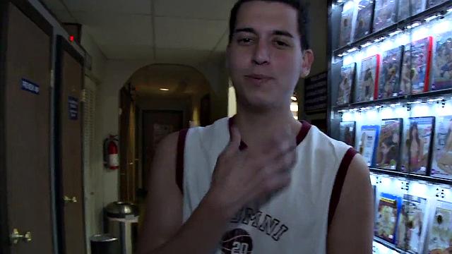 Str8 college stud sucked by gay till cumshot