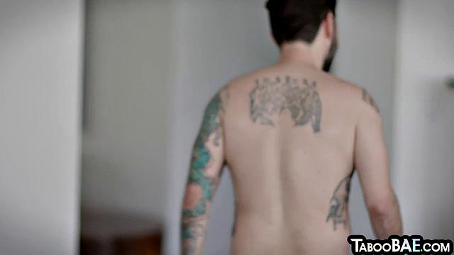 Cockhungry baes drilled in 3some