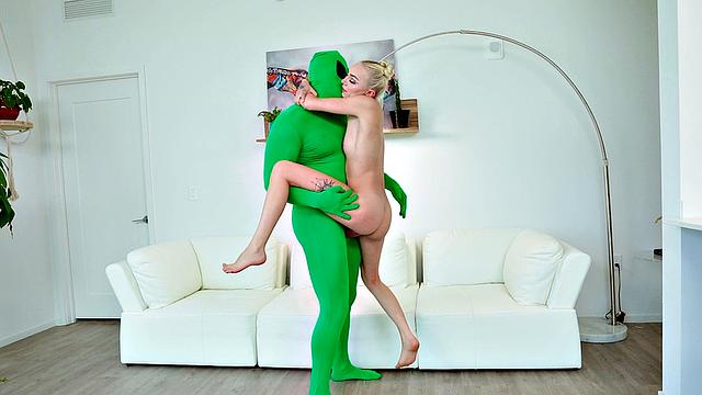 Pussy Raid On Area 51