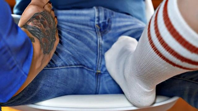 Transgender beauties in threesome fucked by black male dick