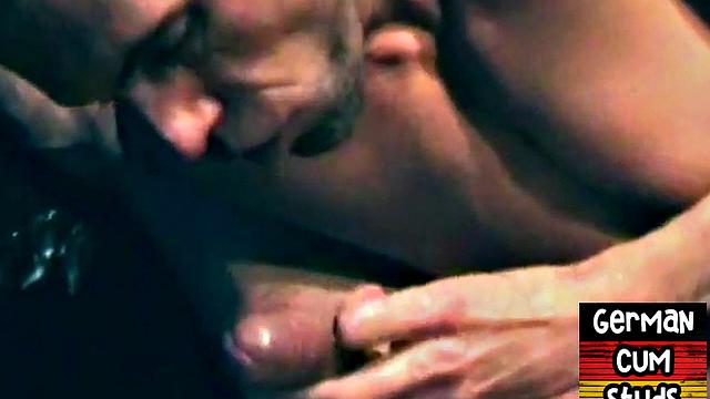 Retro amateurs in anal endeavor