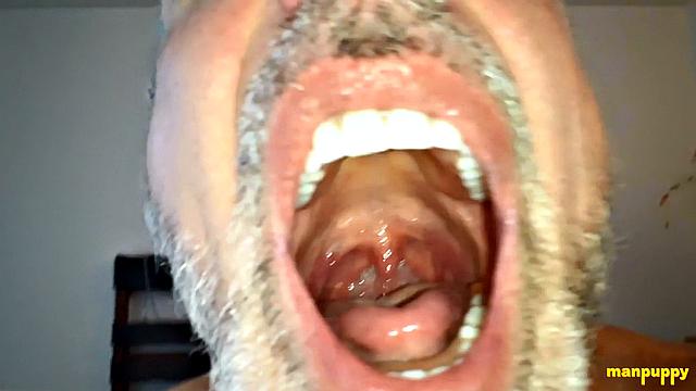 Richard Lennox hooks up with a giant guy and cracks jokes while getting seriously pounded