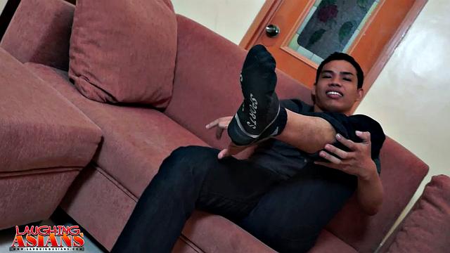 Carlos Feet And Wank