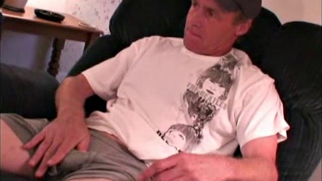 I met this handsome man, while he was working on the remodel of a restaurant that's next to my apartment complex.