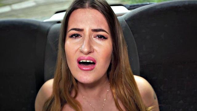 Stunning Babe in Stockings Pussysmashed