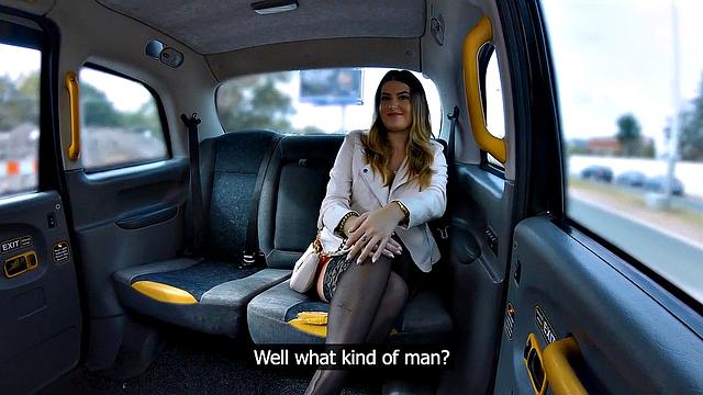 Stunning Babe in Stockings Pussysmashed