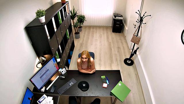 LOAN4K. Pink panties work every time with Lulu Love