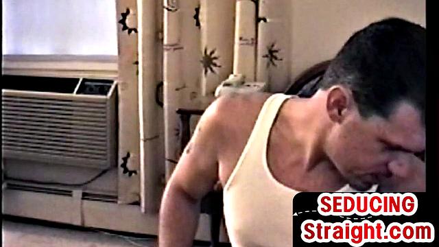 Amateur jock gets rimmed by lover