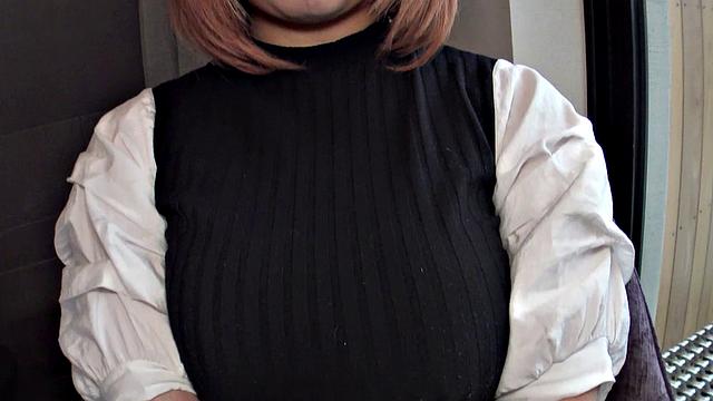 Chubby Rio gives a great footjob