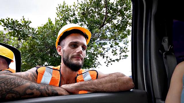 Picked-up straight worker fucks greedy gay asshole in van