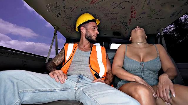 Picked-up straight worker fucks greedy gay asshole in van