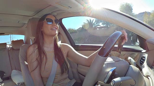 Day with a Pornstar: Desiree Dulce