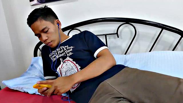 Asian twink Marcon's obsession with male feet keeps him thinking about his fetish most of the time. Marcon gives in and starts feeling.