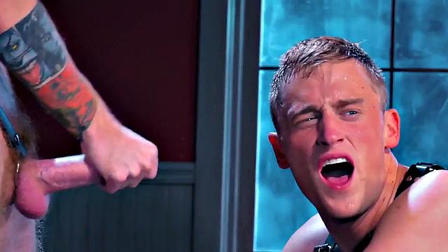 Athletic bottoms fisted by stud after blowjob