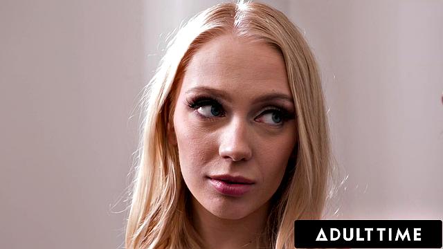 Naughty Besties Maya Farrell & Braylin Bailey Share Big Cock For CUM SWAPPING THREESOME