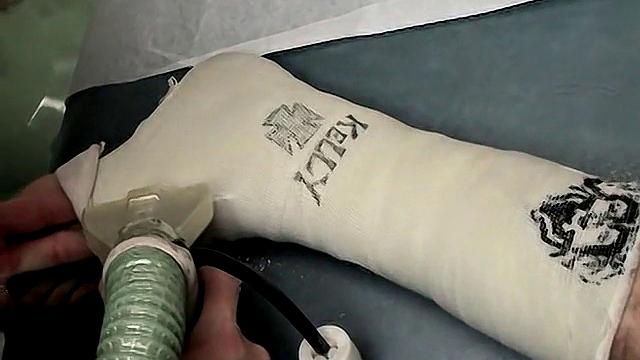 Кастинг на ноги для Эвана в нужде - с Эваном Хайнцем и Иэном Мадроксом