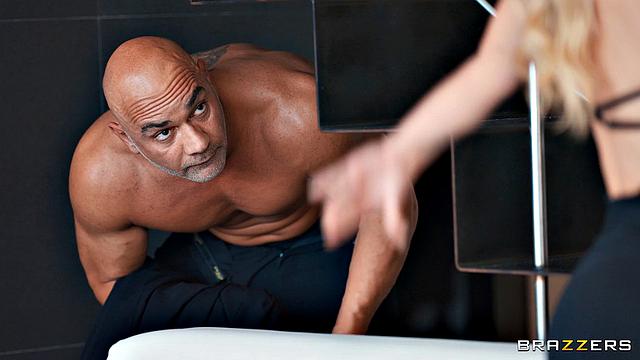 Cheating Wife Gets She Deserves