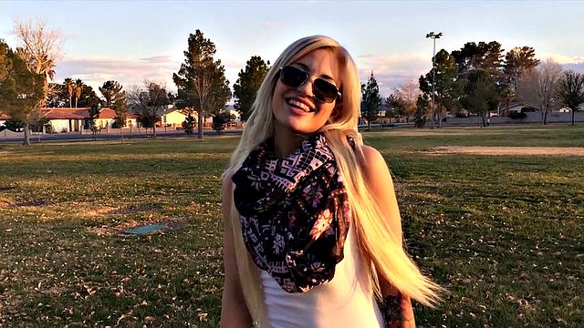 Introducing Kissa Sins