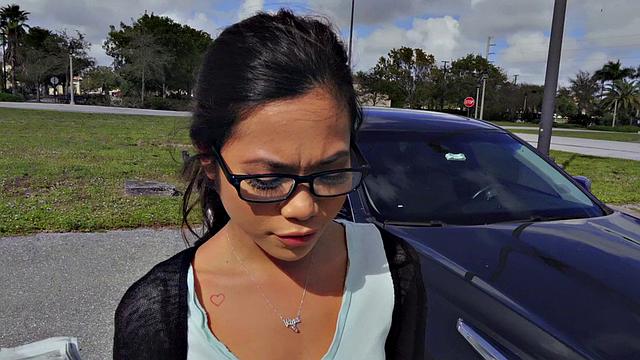 Naughty American Nerd Gets Her Bald Pussy Licked & Fucked In The Bedroom