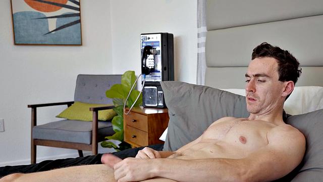 Amateur eager jock wanking his cock solo before cumshot