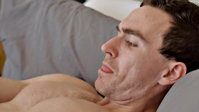 Amateur eager jock wanking his cock solo before cumshot