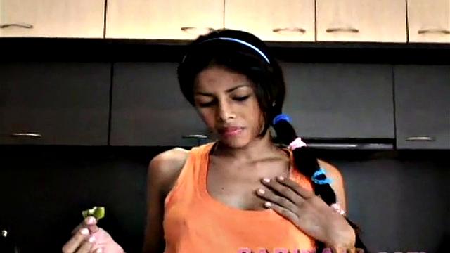 Carina 18 Fingering Pussy