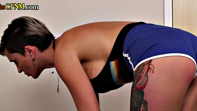 CFNM British MILFS give group BJ in waiting room