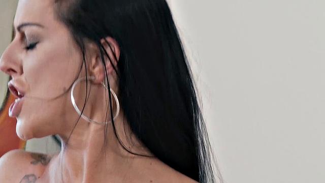 Back When Women Were Addicted To It