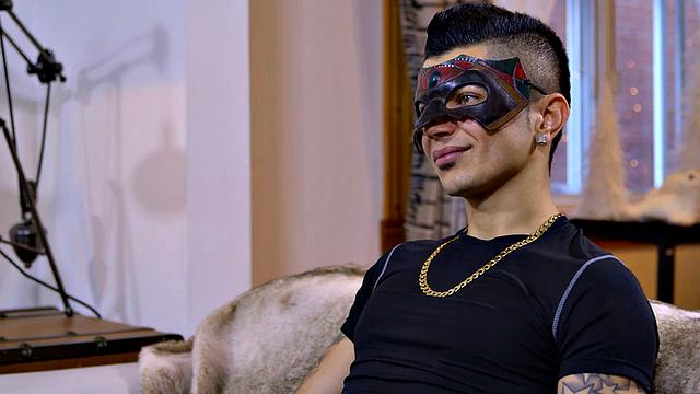 Amateur masked stud cums after BJ and HJ by cameraman