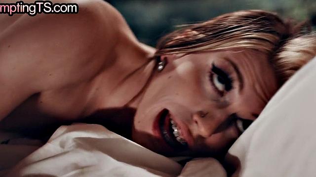 Bigtits TS bareback fucks small GF in anal hole