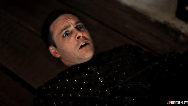 Эльфийка с тату и король трахаются втроем на троне, сперма на лице и страсть в каждом движении с Rae Lil Black и Danny D.