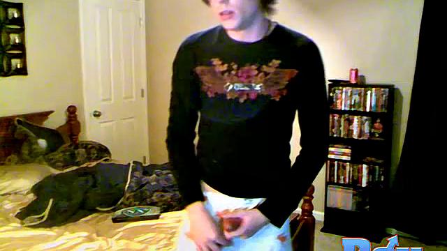 Trace Comes Home Alone and Masturbates - Trace