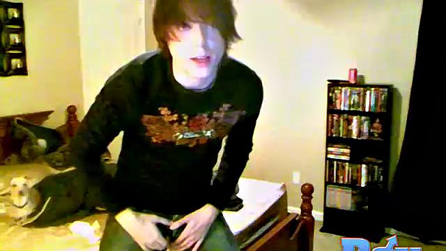 Trace Comes Home Alone and Masturbates - Trace