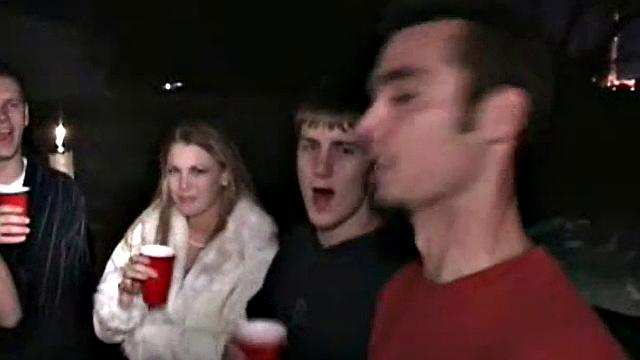 College teen flashes her tits